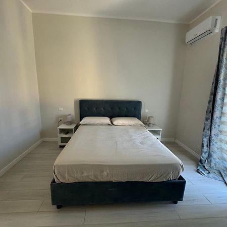 Airport House Apartment เนเปิลส์ ภายนอก รูปภาพ