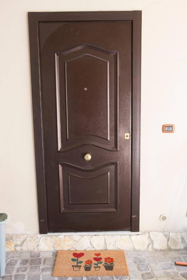 Airport House Apartment เนเปิลส์ ภายนอก รูปภาพ