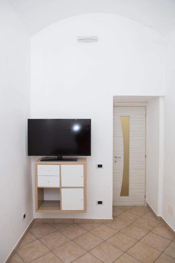 Airport House Apartment เนเปิลส์ ภายนอก รูปภาพ