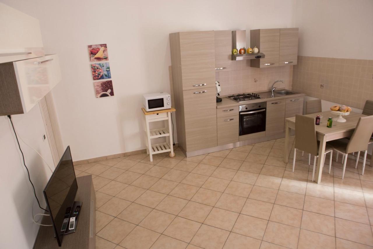 Airport House Apartment เนเปิลส์ ภายนอก รูปภาพ