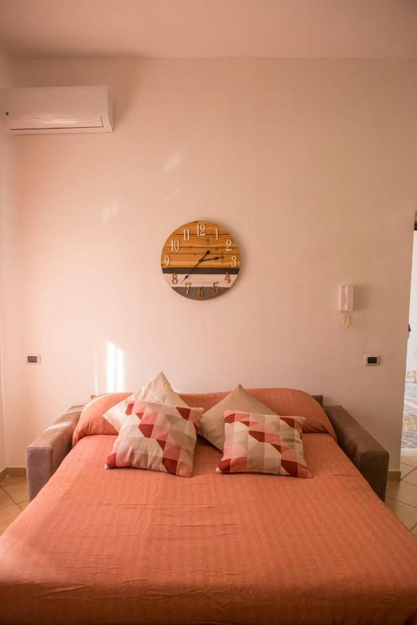 Airport House Apartment เนเปิลส์ ภายนอก รูปภาพ