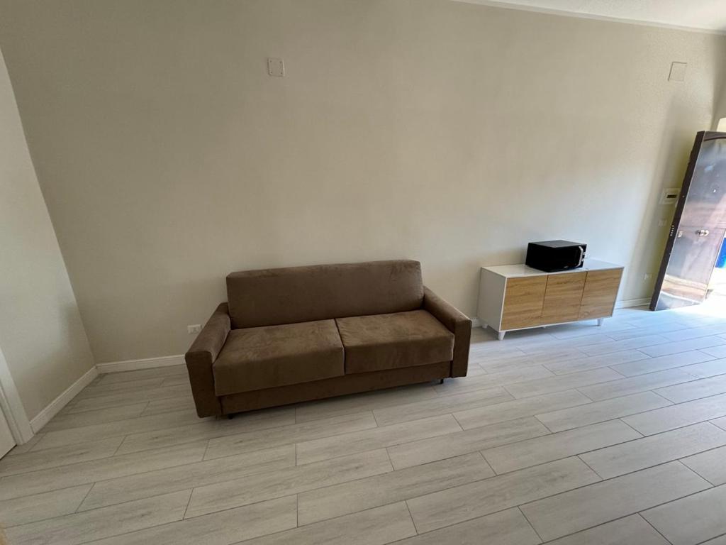 Airport House Apartment เนเปิลส์ ภายนอก รูปภาพ